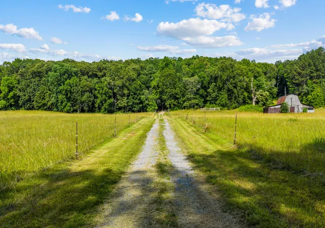 4th image of 3270 Lake Kathy Rd, Tunnel Hill, GA 30755 | MLS# 1540083