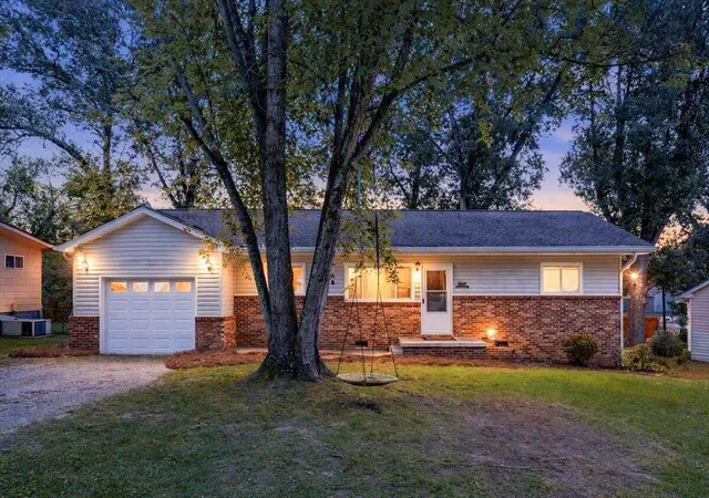 Photo 1 of Sale Pending at 4724 Mink Pl Dr, Chattanooga, TN 37416 | MLS# 1540184 | Listing updated on 2026-08-11