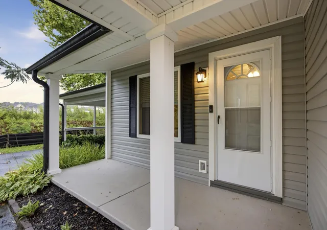 2nd image of 1320 Wooten Rd, Ringgold, GA 30736 | MLS# 1540087