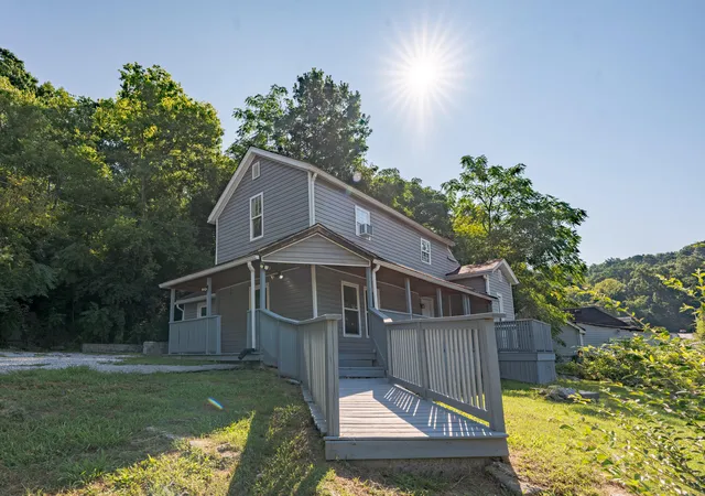 Photo 2 of Single family home for sale at 3100 N Chamberlain Ave, Chattanooga, TN 37406 | MLS# 1540094 | Listing updated on 2026-09-04