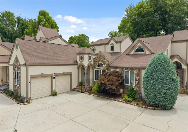 Townhouse for sale at 9934 Cattails Meadow Ln, Ooltewah, TN 37363 | MLS# 1540148