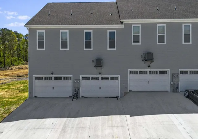 2nd image of 1808,1806 1804,1802 Arbor Hls Dr, Cleveland, TN 37323