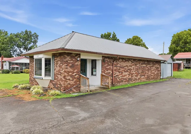 1st image of 13329 Tennessee 28, Whitwell, TN 37397 | MLS# 1540106