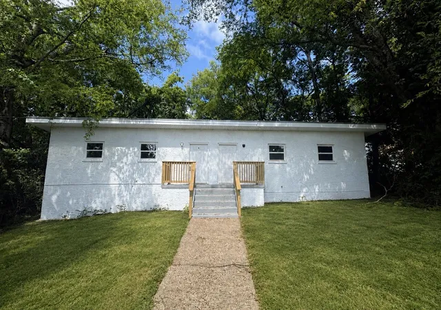 1st image of 4607 Highland Ave #A & B, Chattanooga, TN 37410 | MLS# 1540146