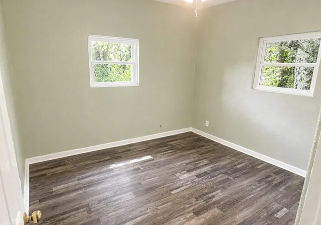 Listing Photo 5 - Condo for sale in building located at 4607 Highland Ave, Chattanooga, TN 37410 - Unit #A & B