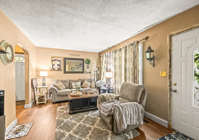 Photo 3 of Single family home for sale at 129 Tanforan Dr, Rossville, GA 30741 | MLS# 1540812 | Listing updated on 2026-09-17