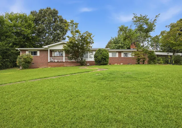 2nd image of 6549 Lakeshore Pkwy, Chattanooga, TN 37416 | MLS# 1540171