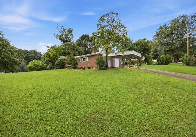 3rd image of 6549 Lakeshore Pkwy, Chattanooga, TN 37416 | MLS# 1540171