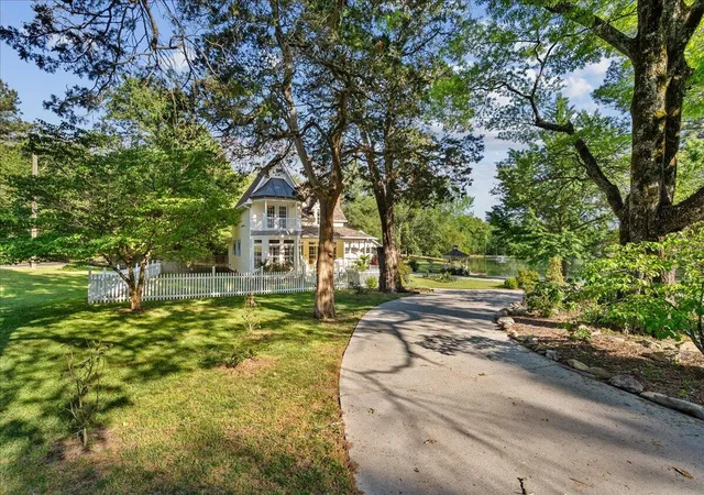 Photo 4 of Single family home for sale at 2906 Reed Rd, Dalton, GA 30720 | MLS# 1540118 | Listing updated on 2026-08-25