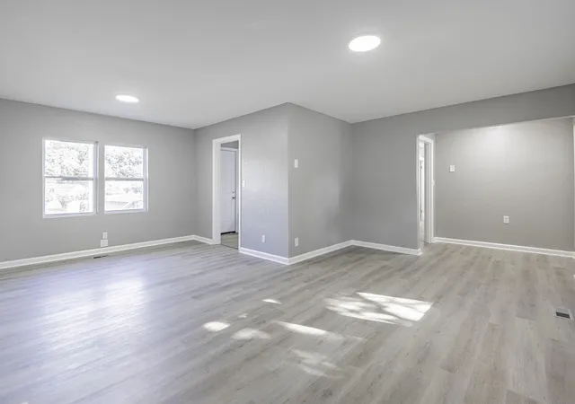 Photo 4 of Sale Pending at 3608 Indian Trl, Chattanooga, TN 37412 | MLS# 1540122 | Listing updated on 2026-10-17