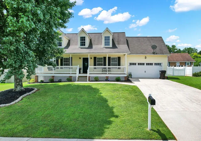 Photo 1 of Single family home for sale at 1762 Autumn Dr Ne, Cleveland, TN 37323 | MLS# 1540180 | Listing updated on 2026-08-17