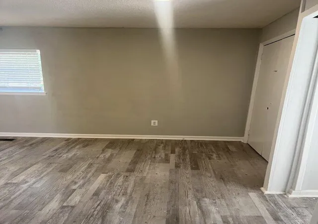 Photo 4 of Single family home for sale at 1725 Newton St, Chattanooga, TN 37406 | MLS# 1540427 | Listing updated on 2026-09-21
