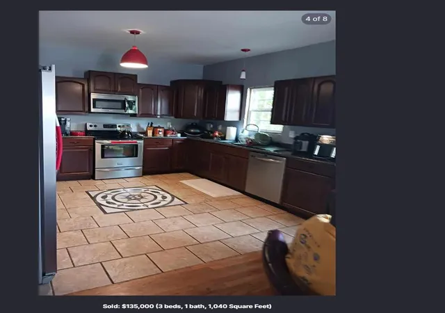 Photo 1 of Single family home for sale at 2120 Cleveland Ave, Chattanooga, TN 37404 | MLS# 1540426 | Listing updated on 2026-08-25