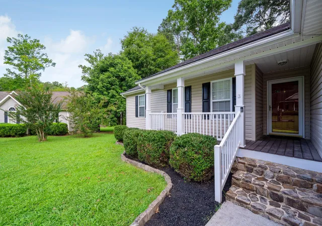Photo 3 of Single family home for sale at 109 Oak Ridge Dr, La Fayette, GA 30728 | MLS# 1540257 | Listing updated on 2026-10-04