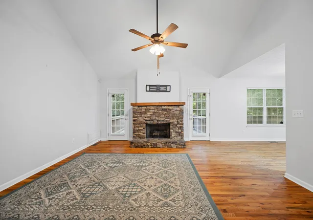 Photo 4 of Single family home for sale at 109 Oak Ridge Dr, La Fayette, GA 30728 | MLS# 1540257 | Listing updated on 2026-10-04