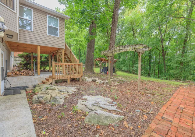 Photo 3 of Single family home for sale at 40 E Carolyn Cir, Ringgold, GA 30736 | MLS# 1540234 | Listing updated on 2026-08-30