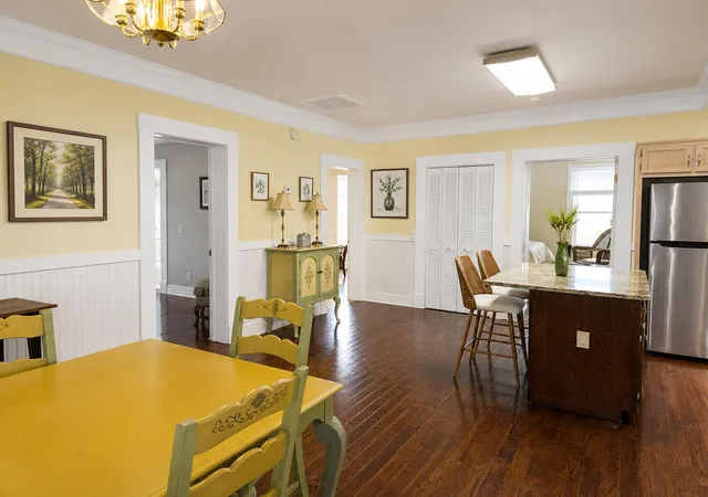 Photo 3 of House for sale at 549 S Crest Rd, Chattanooga, TN 37404 | MLS# 1540279 | Listing updated on 2026-10-28