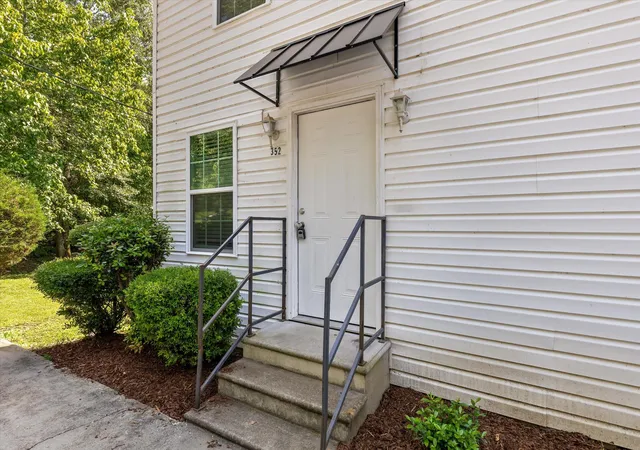 Listing Photo 4 - Condo for sale in building located at 346 Longwood St, Chickamauga, GA 30707