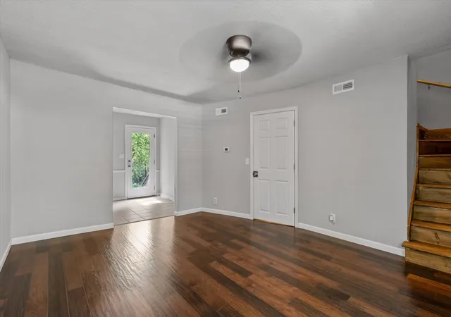 Listing Photo 5 - Condo for sale in building located at 346 Longwood St, Chickamauga, GA 30707