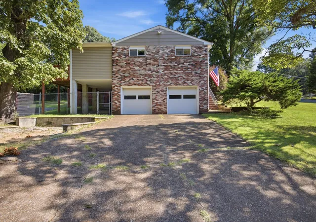 2nd image of 185 Diane Ln, Fort Oglethorpe, GA 30742 | MLS# 1540181