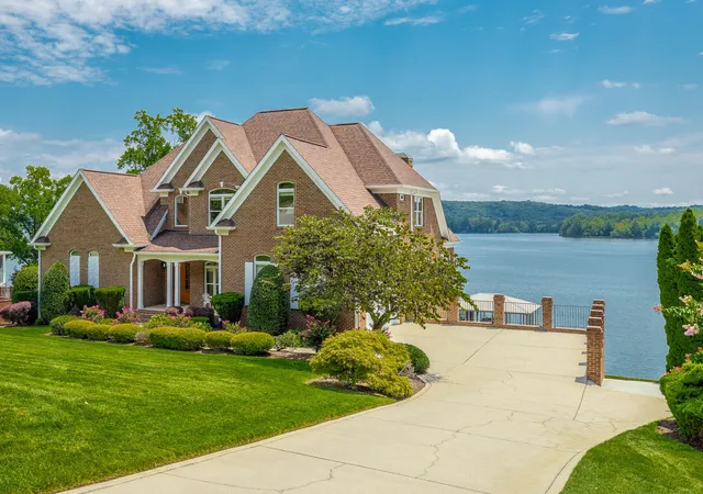 Photo 4 of Sale Pending at 2611 Heron Cvs Ln, Soddy Daisy, TN 37379 | MLS# 1540563 | Listing updated on 2026-08-17