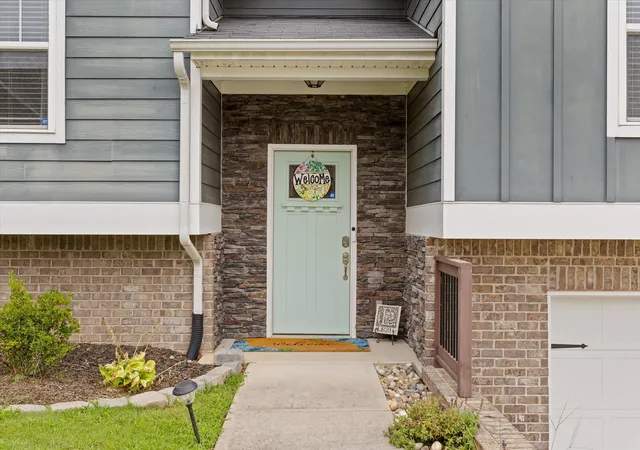 Photo 3 of Single family home for sale at 7419 Pfizer Dr, Ooltewah, TN 37363 | MLS# 1540327 | Listing updated on 2026-09-14