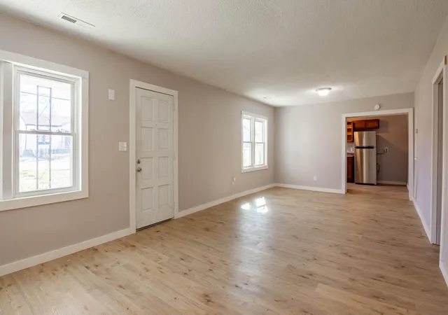3rd image of 1663 Keeble St, Chattanooga, TN 37412 | MLS# 1540238