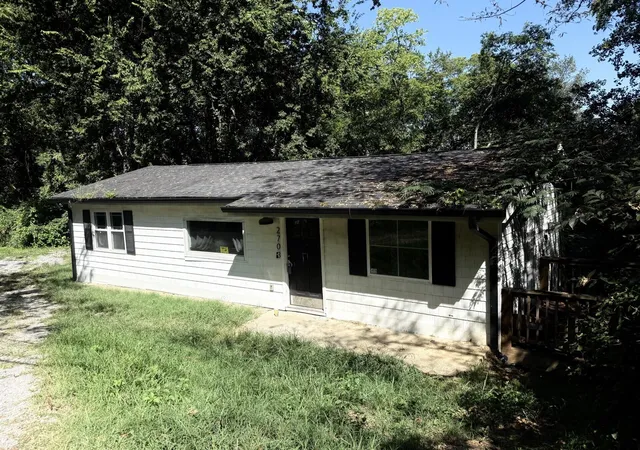 Photo 2 of Single family home for sale at 2703 Harrison Pike, Chattanooga, TN 37406 | MLS# 1540265 | Listing updated on 2026-09-08