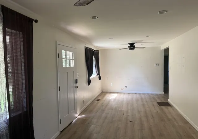Photo 3 of Single family home for sale at 2703 Harrison Pike, Chattanooga, TN 37406 | MLS# 1540265 | Listing updated on 2026-09-08