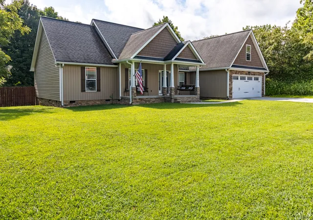 Photo 2 of Single family home for sale at 11418 Spring St, Soddy Daisy, TN 37379 | MLS# 1540270 | Listing updated on 2026-09-07