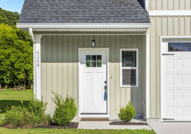 Photo 2 of Single family home for sale at 4304 Pine St, Chattanooga, TN 37406 | MLS# 1540359 | Listing updated on 2026-08-30