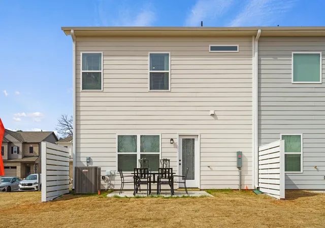 Photo 3 of Townhouse for sale at 5172 Hornbeam Dr #58, Ooltewah, TN 37363 | MLS# 1540314 | Listing updated on 2026-09-14
