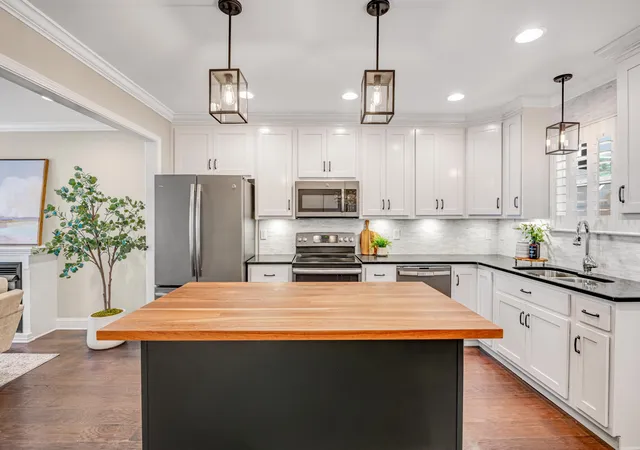 2nd image of 1903 Summit View Dr #Unit 188, Dalton, GA 30721 | MLS# 1540366