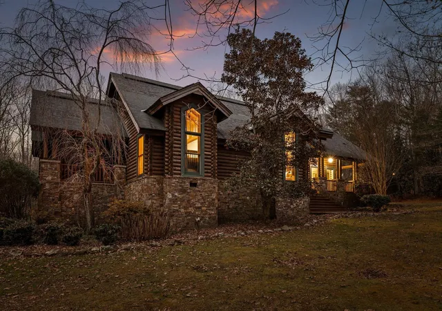 Photo 2 of Single family home for sale at 181 Hampton Way, Rising Fawn, GA 30738 | MLS# 1540323 | Listing updated on 2026-09-13
