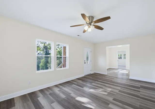 Photo 3 of Single family home for sale at 1121 Orangewood Ave, Chattanooga, TN 37404 | MLS# 1540411 | Listing updated on 2026-10-05