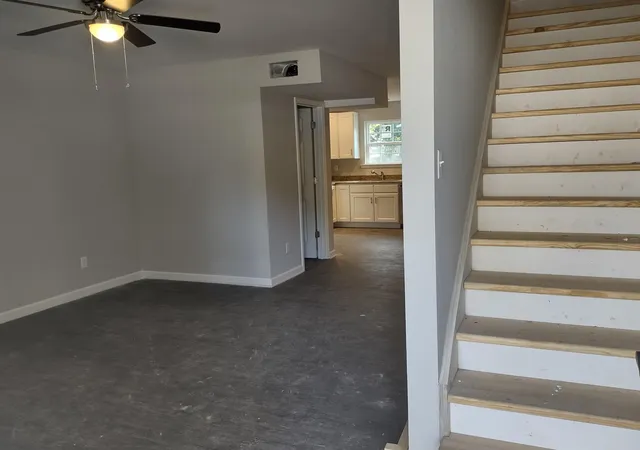 Listing Photo 5 - Condo for sale in building located at 317 A/b Chestnut St, LaFayette, GA 30728 - Unit #A & B