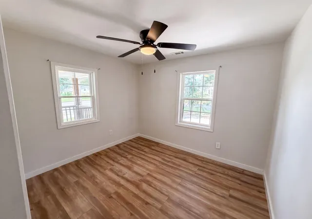 Photo 3 of Single family home for sale at 1313 Eastbrook Rd, Dalton, GA 30721 | MLS# 1540385 | Listing updated on 2026-09-10