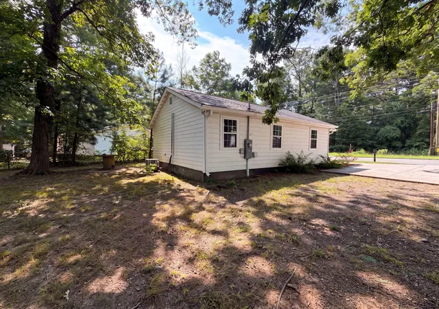 Photo 4 of Single family home for sale at 1313 Eastbrook Rd, Dalton, GA 30721 | MLS# 1540385 | Listing updated on 2026-09-10