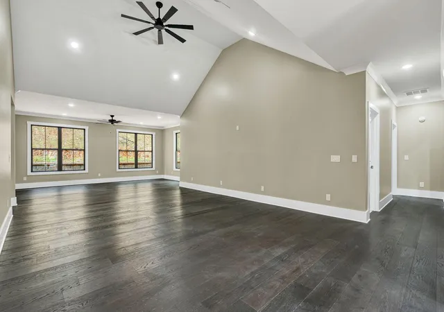 Photo 4 of Single family home for sale at 1685 Ridgeview Dr, Dalton, GA 30720 | MLS# 1540404 | Listing updated on 2026-08-09
