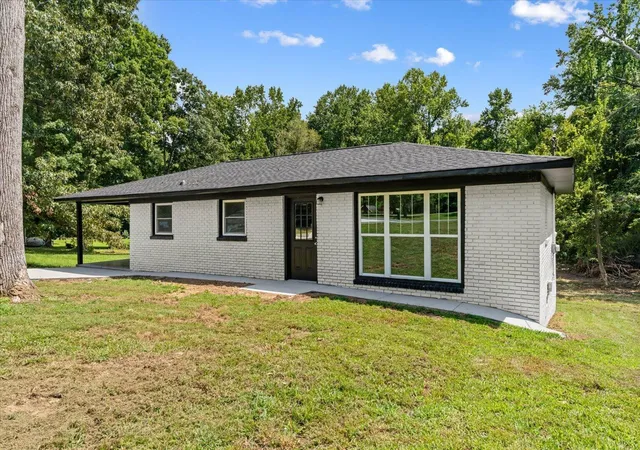 1st image of 128 Robinhood Wy, Dalton, GA 30720 | MLS# 1540458