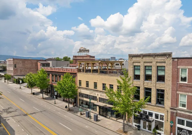 2nd image of 55 E Main St, Chattanooga, TN 37408