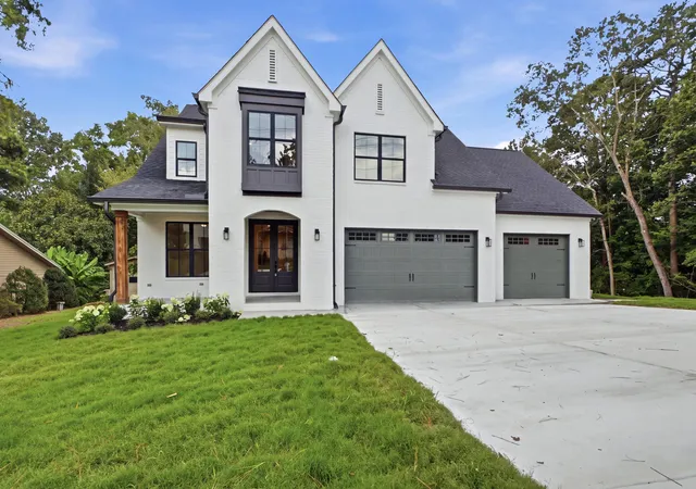 3rd image of 6821 Lakeshore Dr, Chattanooga, TN 37416 | MLS# 1540467