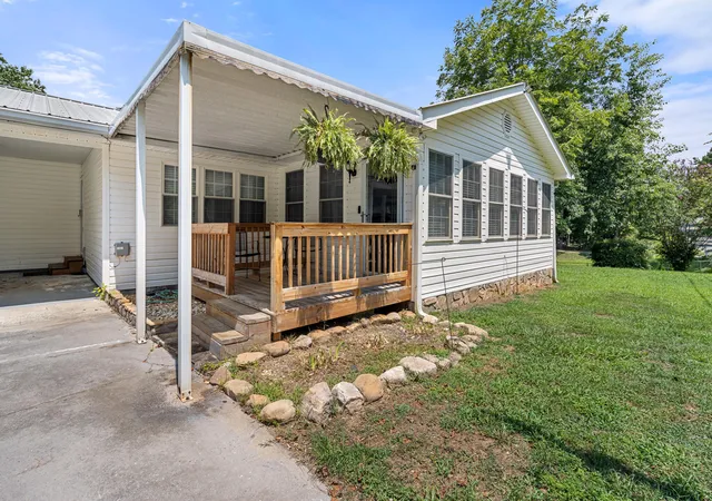 Photo 3 of Sale Pending at 4317 Bass Mchan Dr Ne, Dalton, GA 30721 | MLS# 1540481 | Listing updated on 2026-09-06
