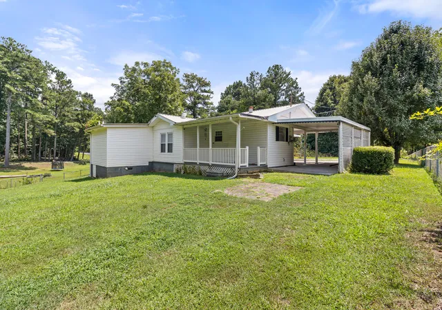 Photo 4 of Sale Pending at 4317 Bass Mchan Dr NE, Dalton, GA 30721 | MLS# 1540481 | Listing updated on 2026-09-06