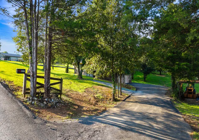Photo 3 of Single family home for sale at 1235 Weeks Dr NE, Cleveland, TN 37312 | MLS# 1540684 | Listing updated on 2026-08-13