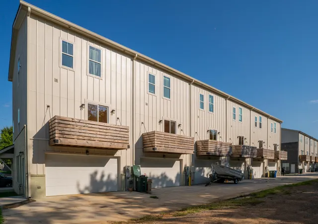 57th image of 1575 Adams St, Chattanooga, TN 37408 | MLS# 1541376