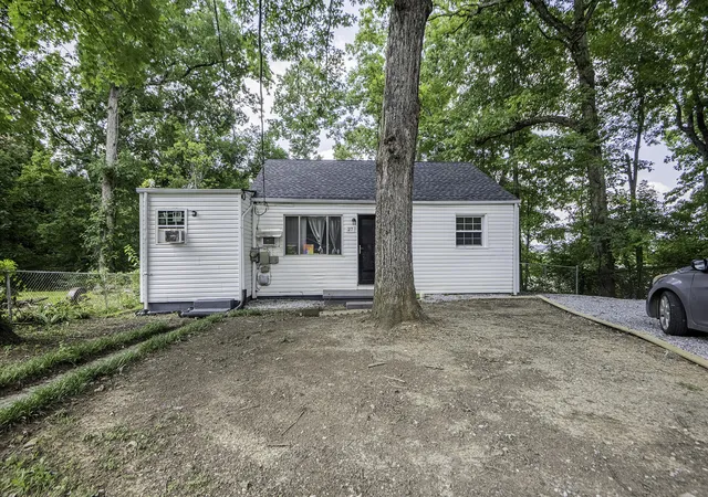 1st image of 27 W 51st St, Chattanooga, TN 37410 | MLS# 1540593