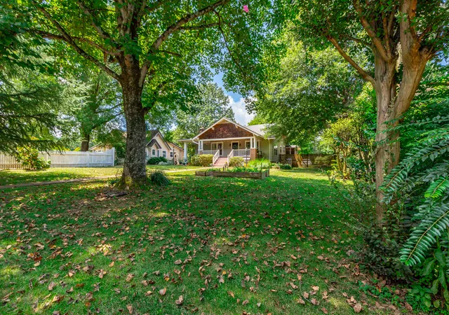 Photo 3 of Sale Pending at 1125 S Crest Rd, Rossville, GA 30741 | MLS# 1540791 | Listing updated on 2026-08-26