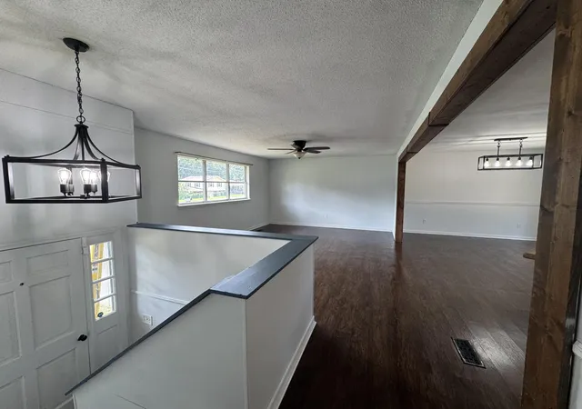 Photo 3 of Single family home for sale at 213 Morris Dr, Ringgold, GA 30736 | MLS# 1540615 | Listing updated on 2026-08-26