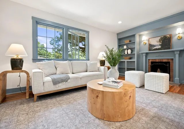 Photo 3 of Sale Pending at 3828 Mission View Ave, Chattanooga, TN 37411 | MLS# 1540744 | Listing updated on 2026-08-20